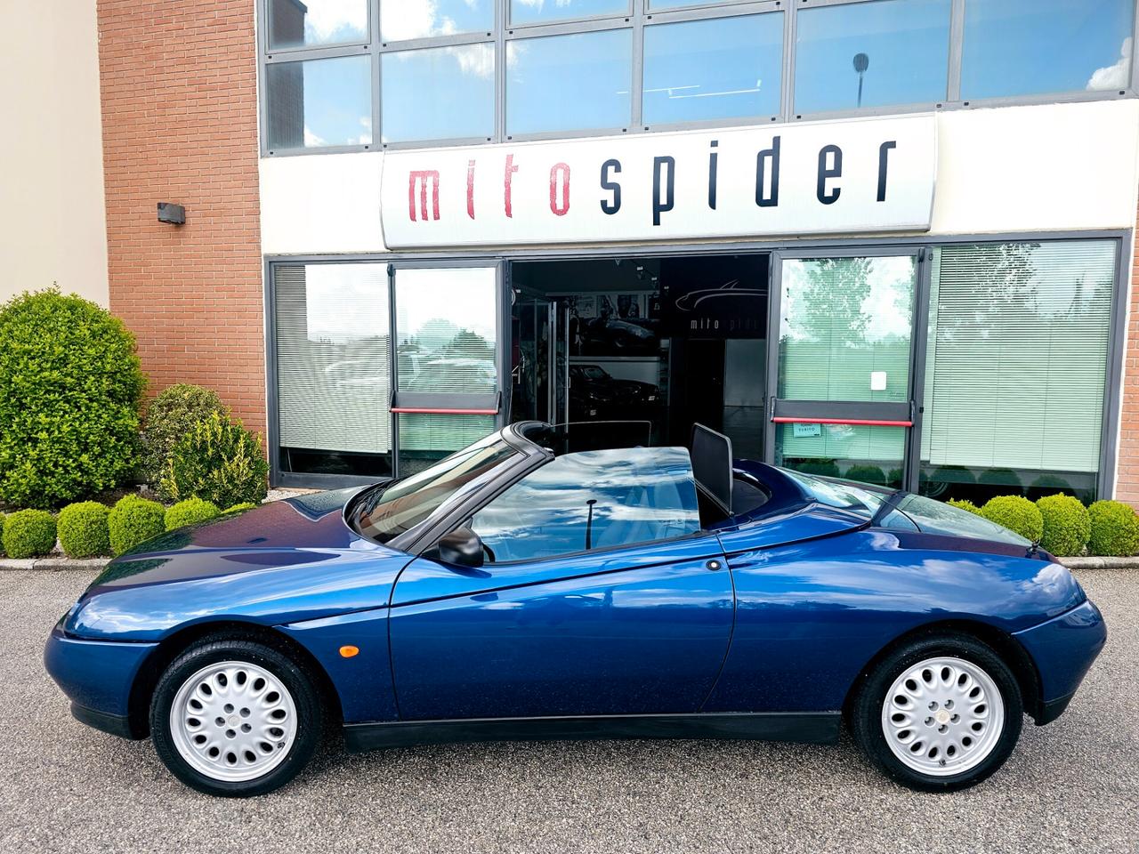 Alfa Romeo GTV Spider 2.0i 16V Twin Spark cat Asi con CRsStupenda