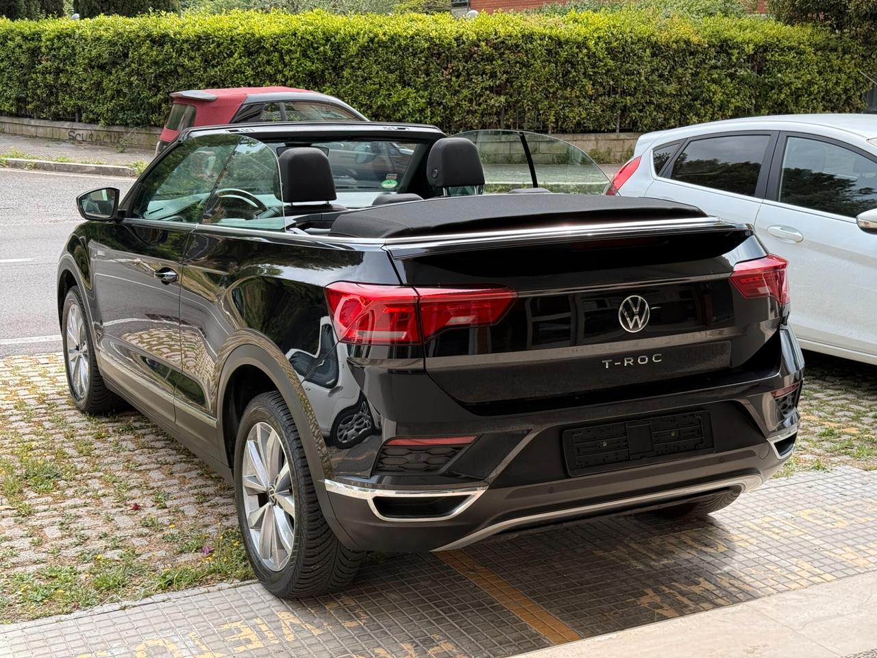Volkswagen T-Roc 1.0 Cabrio Style Prezzo reale Navi