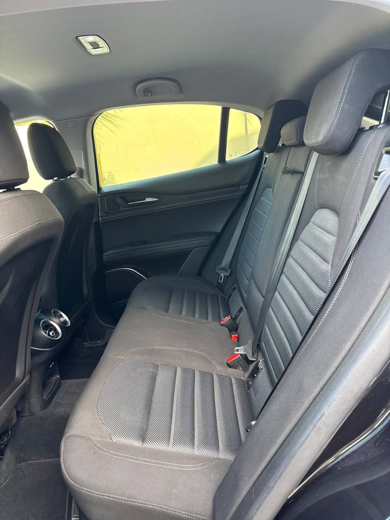 Alfa Romeo Stelvio 2.2 Turbodiesel 190 CV AT8 RWD Executive