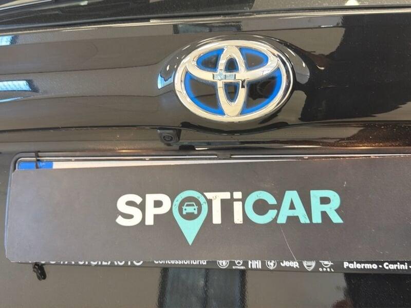 Toyota Yaris Hybrid Trend MY22