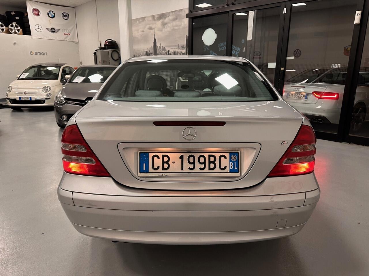 MERCEDES C 180 BENZINA BERLINA (75000 MILA KM )