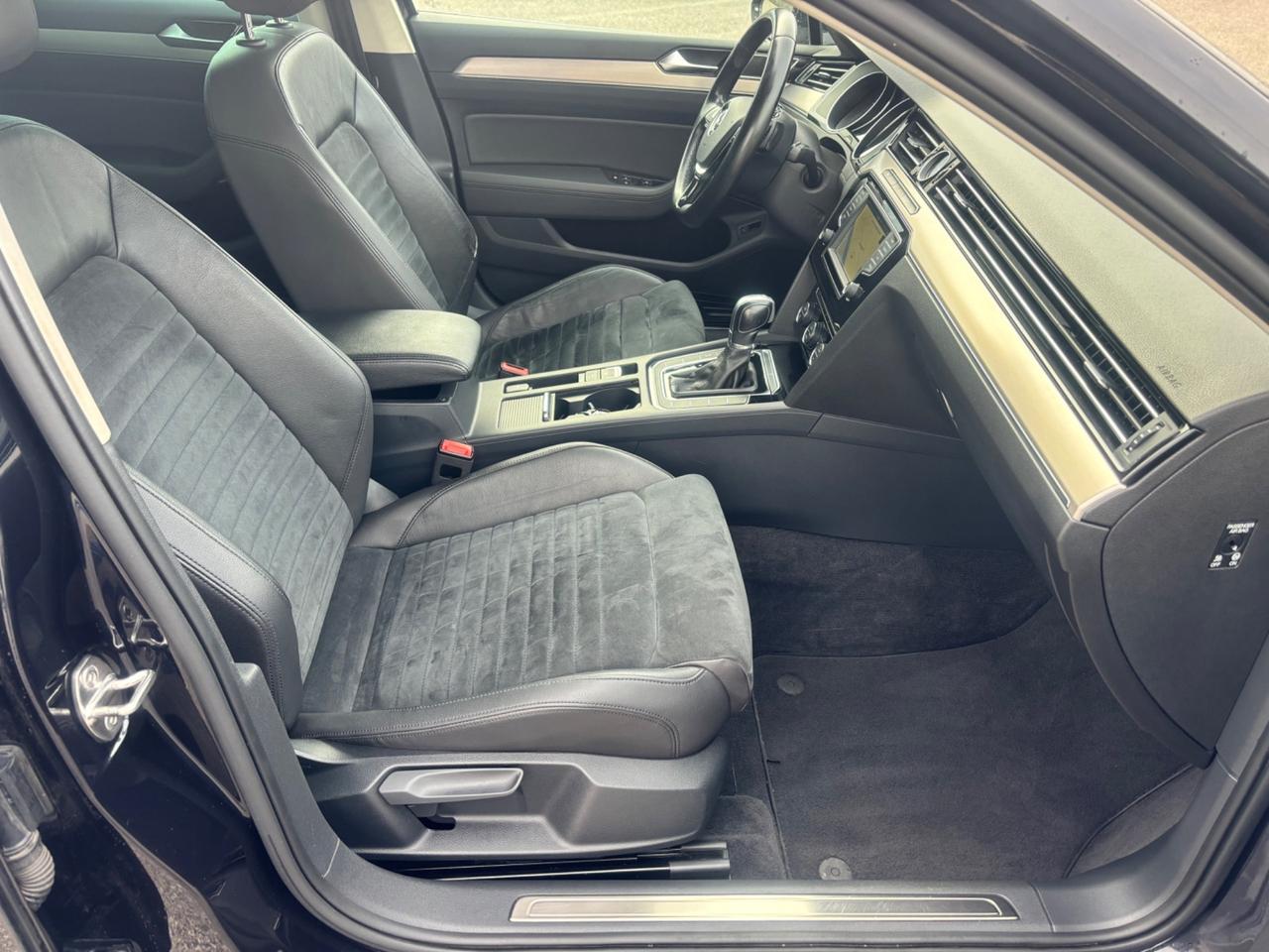 Volkswagen Passat 2.0 TDI DSG Comfortline BlueMotion Technology