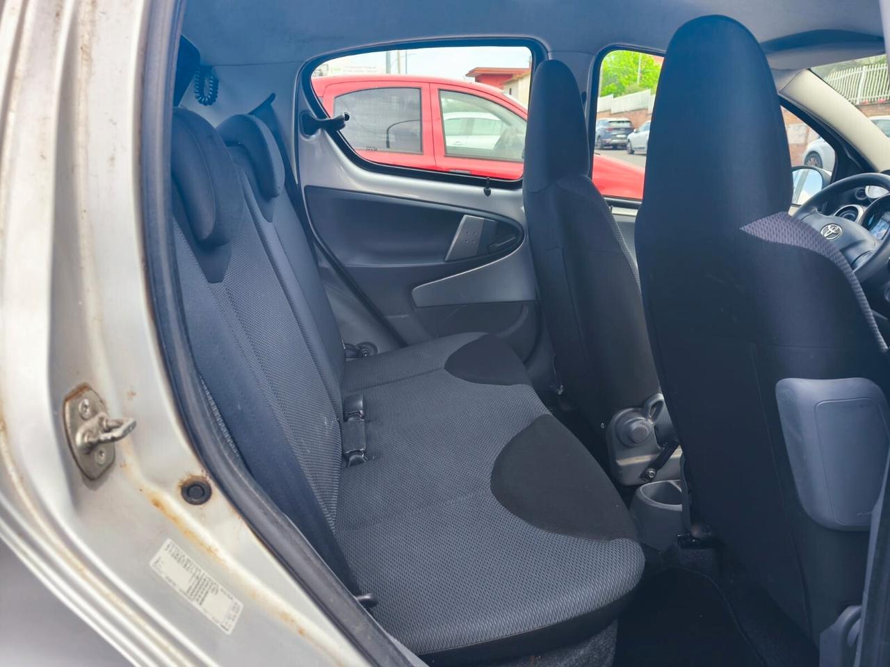 Toyota Aygo 1.0 12V VVT-i 5 porte