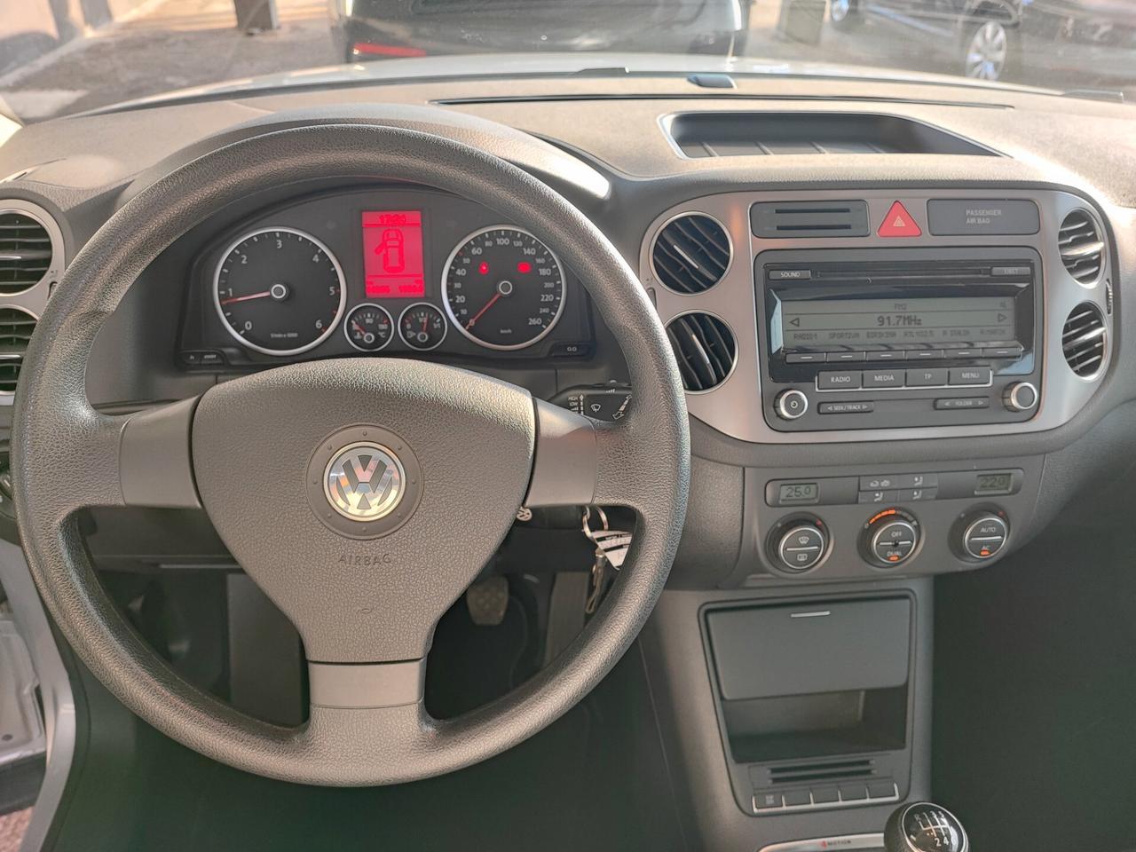 Volkswagen Tiguan 2.0 16V TDI DPF Sport & Style (18°)