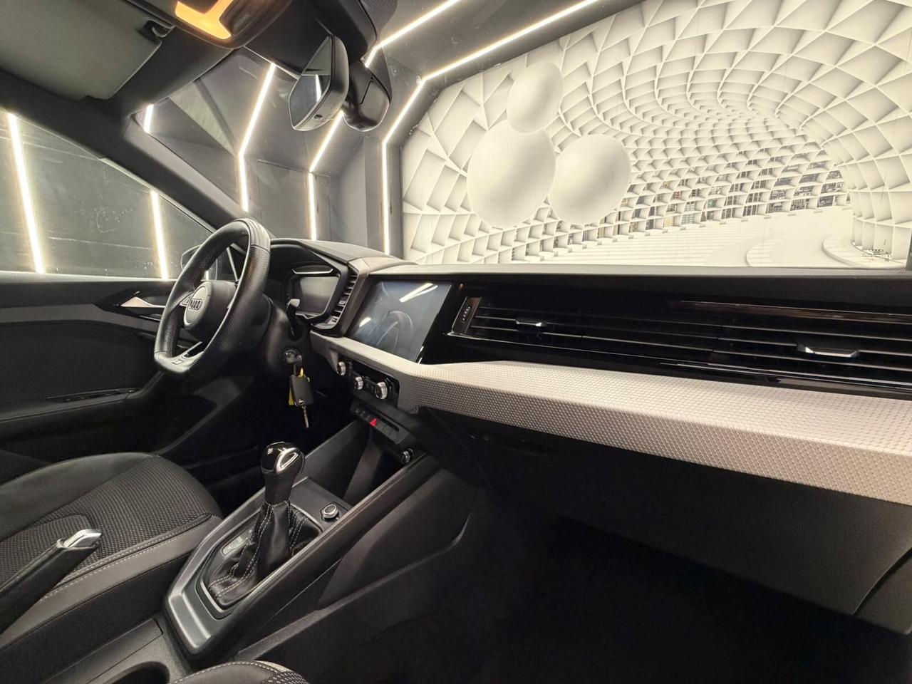 Audi A1 3XS LINE-S TRONIC-110CV-NEOPATENTATI-AUTOMATICA-KM CERTIFICATI-12MESI GARANZIA-PERMUTE