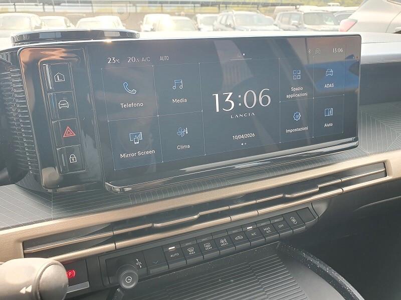 LANCIA NUOVA Ypsilon 1.2 Hybrid 100 MHEV 48V e-DCT