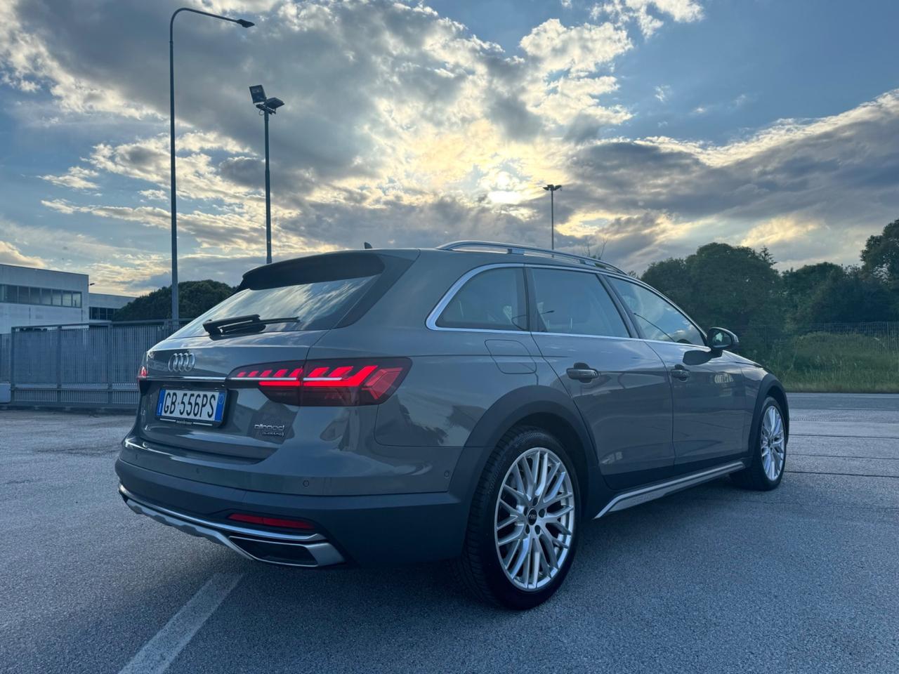 AUDI A4 ALLROAD 2.0-Virtual Matrix Multicolor 19
