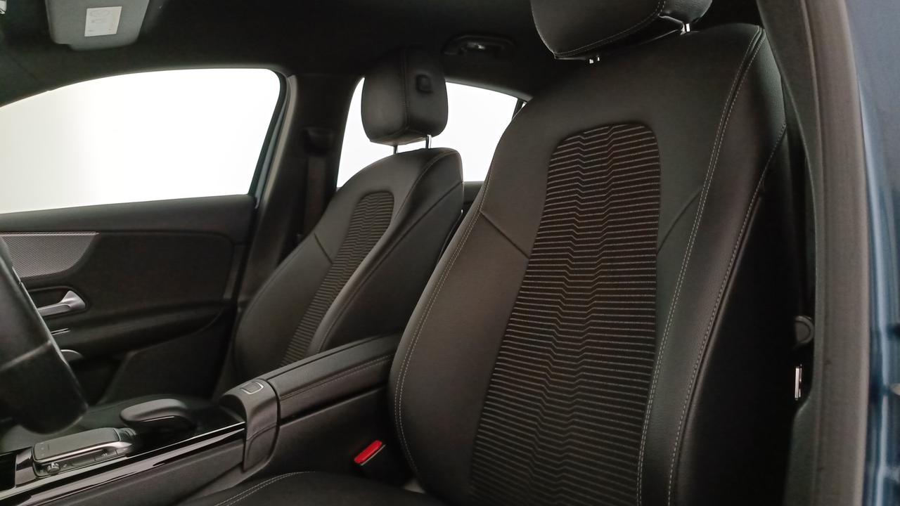 Mercedes-Benz A 180 d Sport auto
