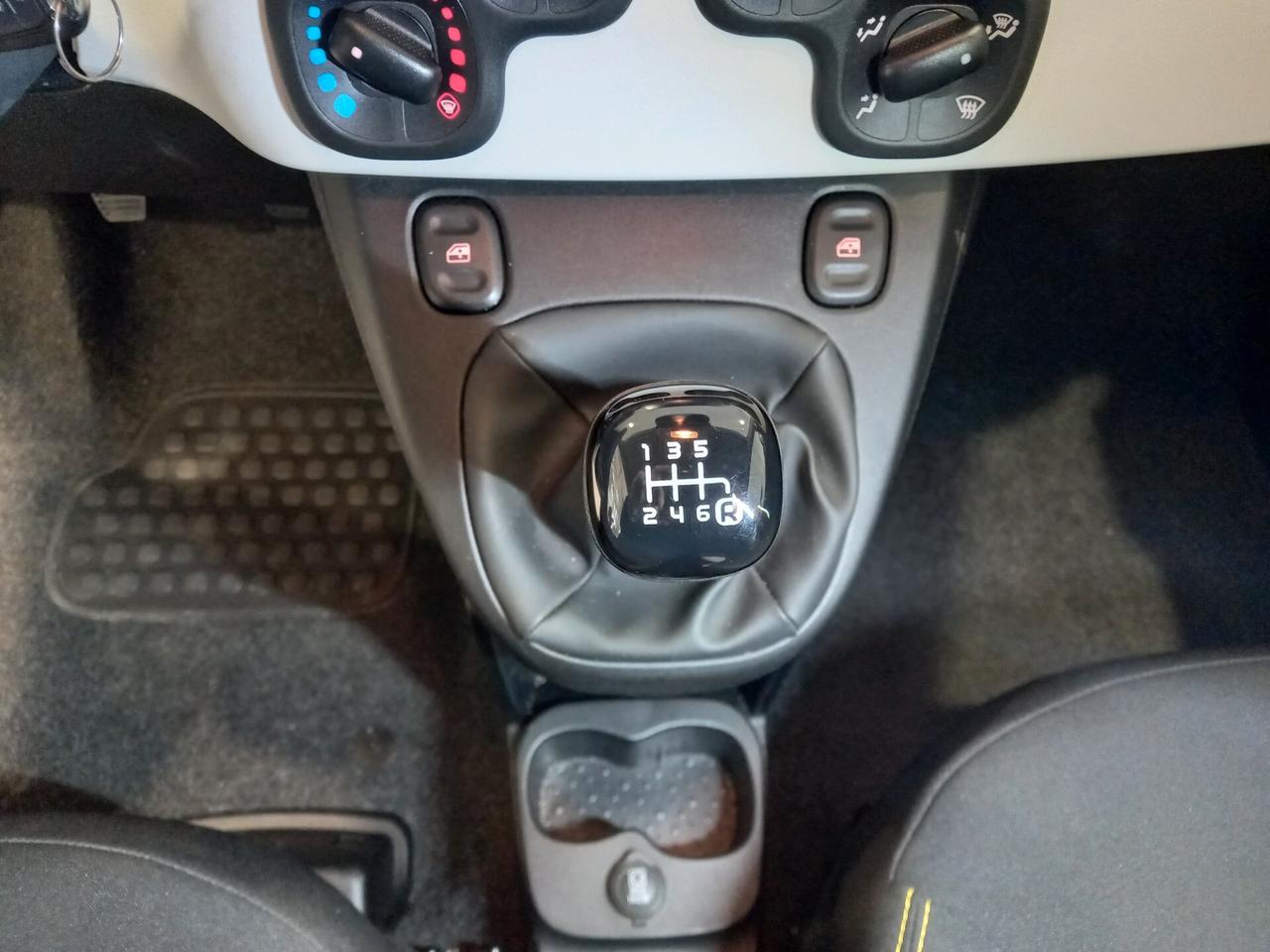 Fiat Panda Cross 1.0 FireFly Hybrid