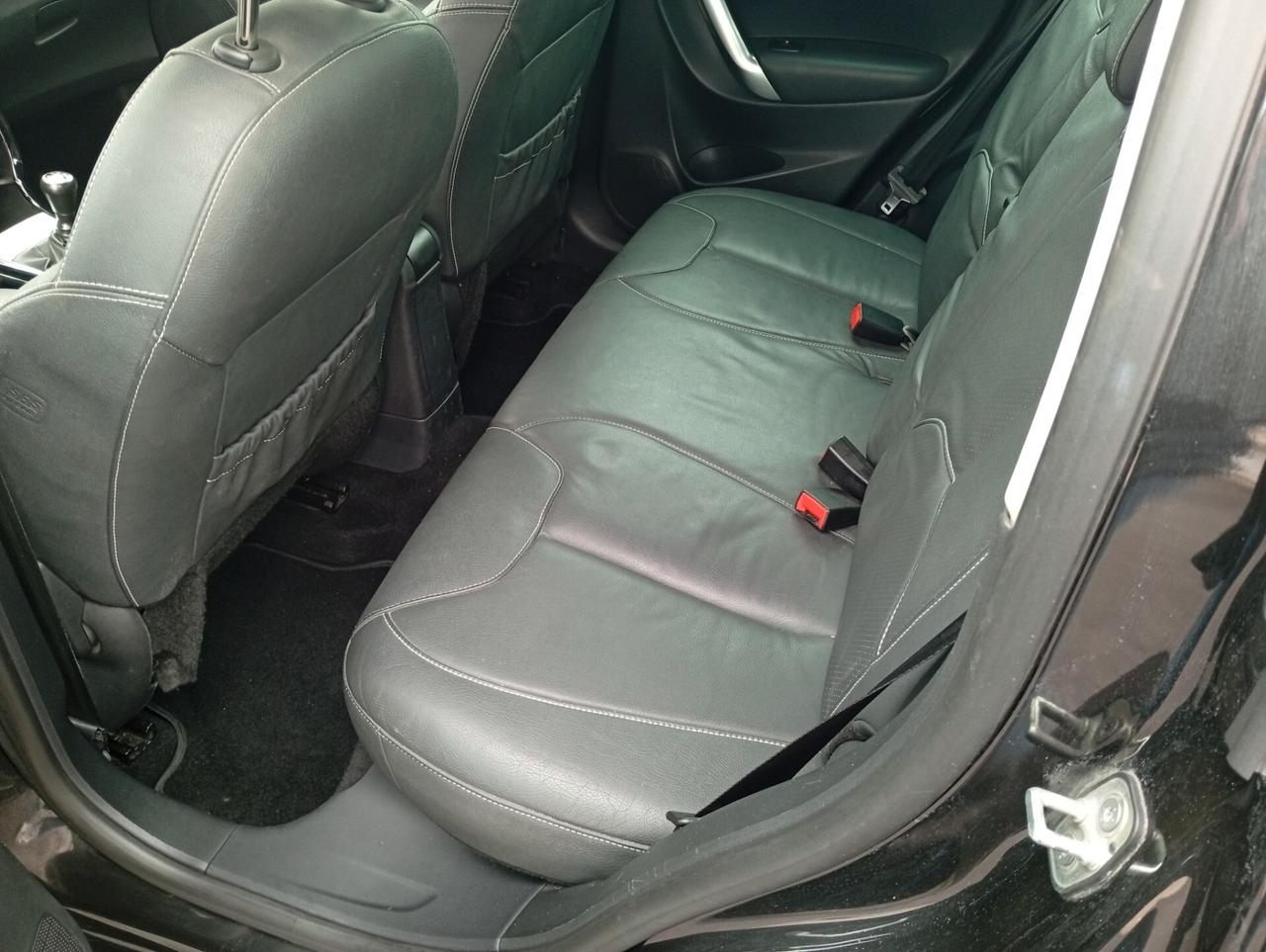 Citroen C3 1.6 VTi 120 Exclusive Style BENZINA/GPL