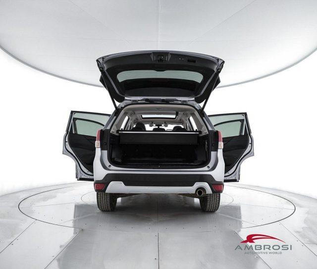 SUBARU Forester 2.0i e-boxer Premium lineartronic