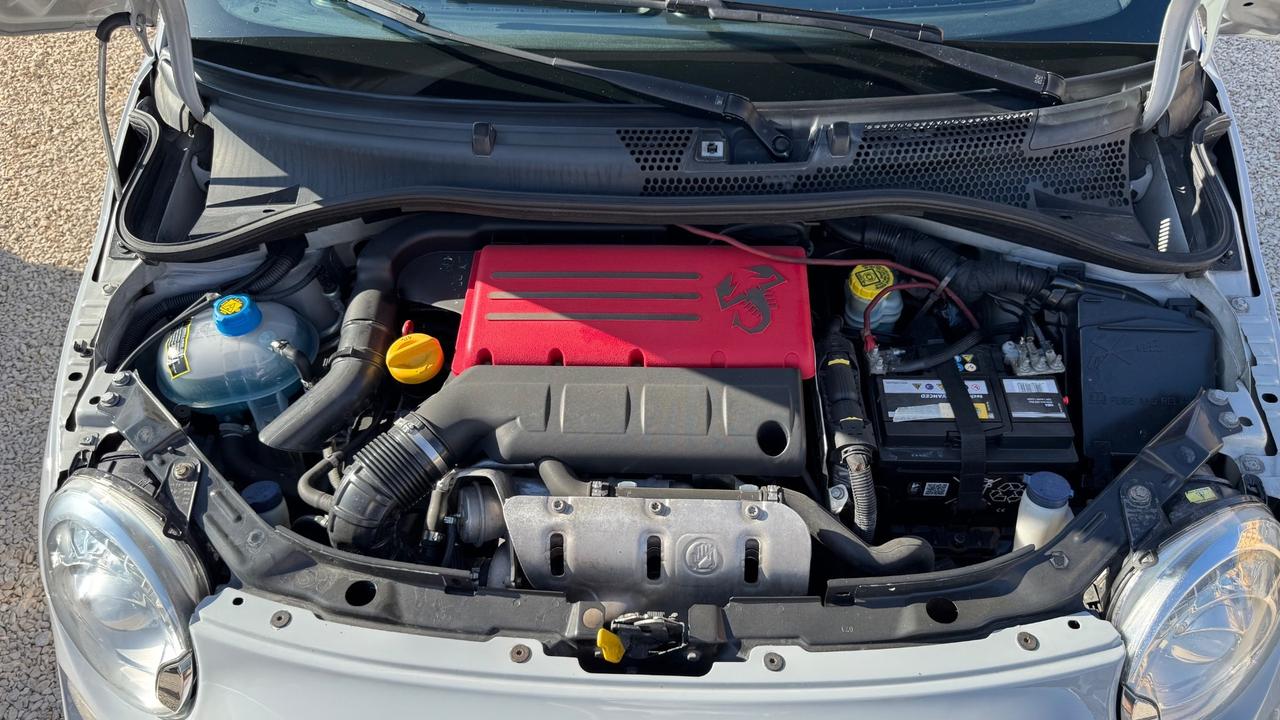 Abarth 500 C 1.4 Turbo T-Jet