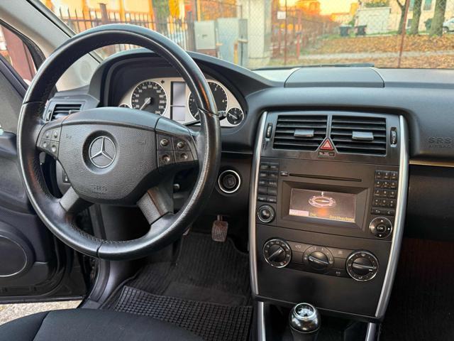 MERCEDES-BENZ B 180 CDI Executive