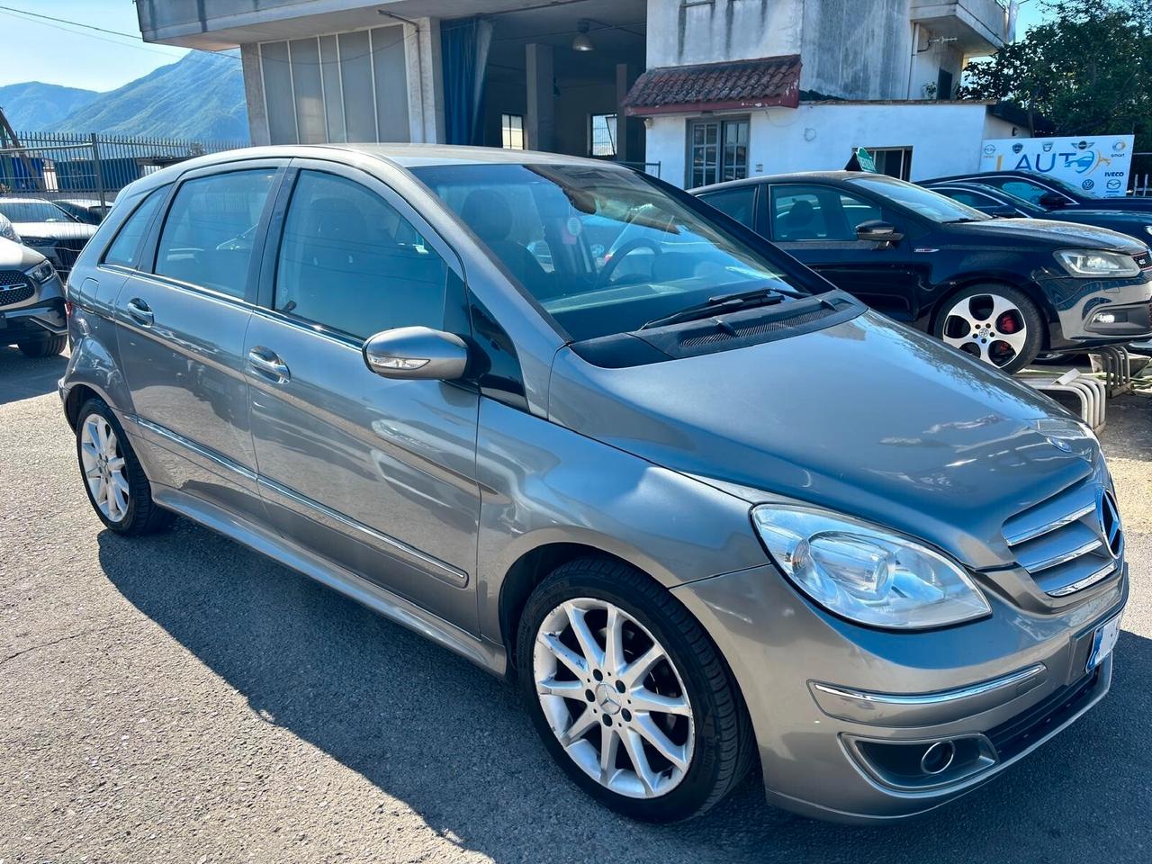 Mercedes-benz B 200 CDI