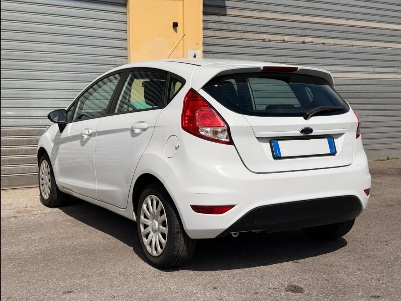 Ford Fiesta 1.5 TDCi 75CV 5 porte Titanium