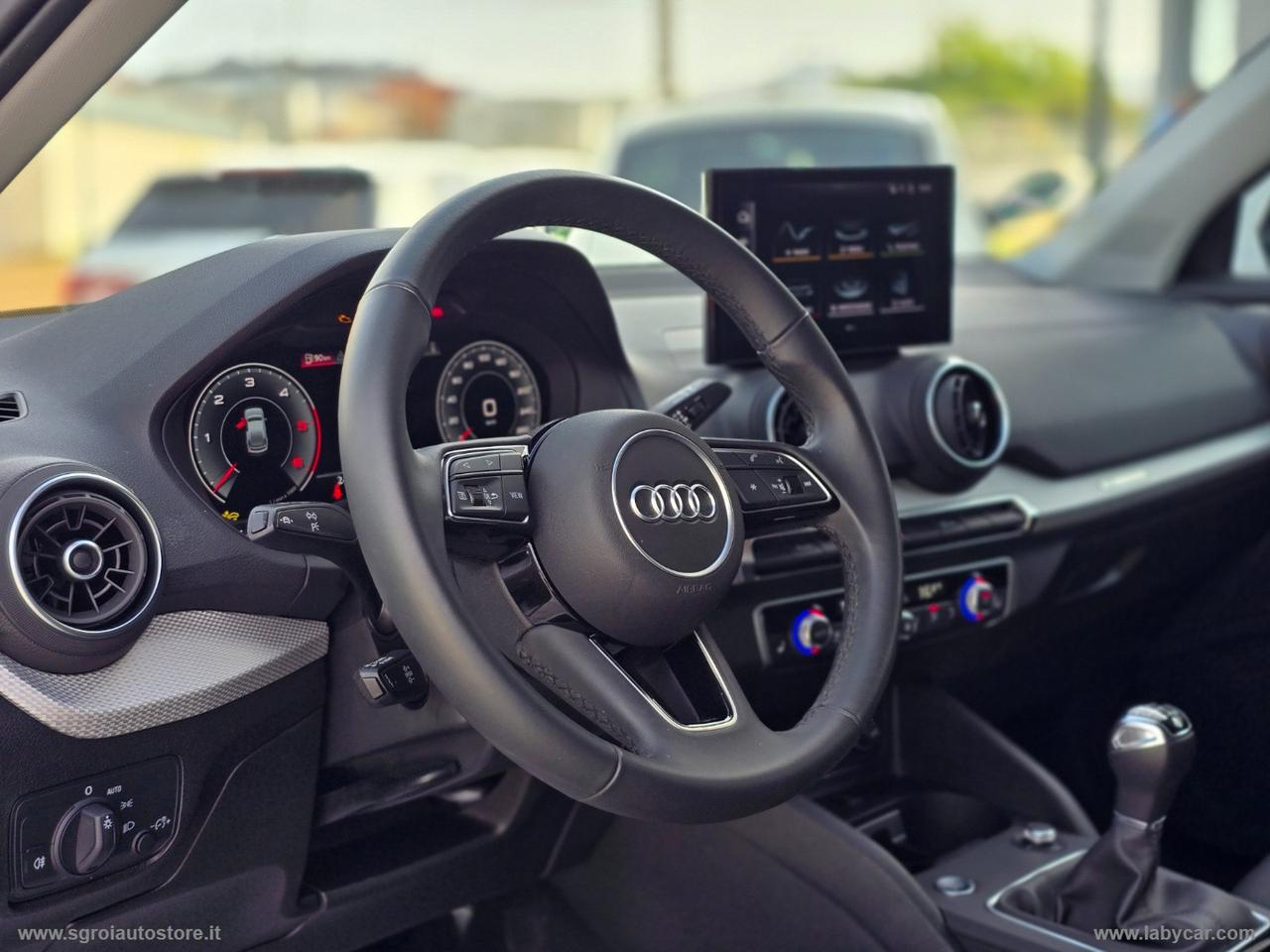AUDI Q2 30 TDI Business Advanced