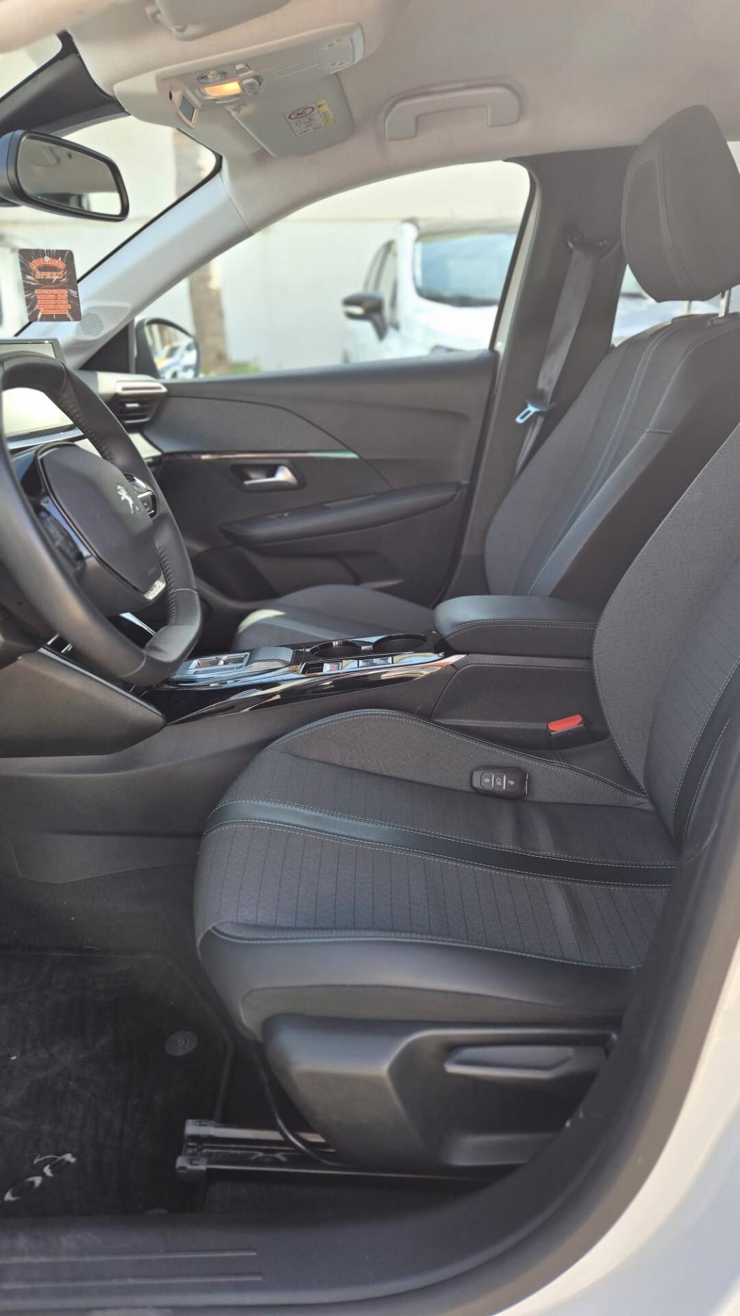 Peugeot 208 1.2 puretech 100CV Active Pack EAT8 Uff Italy Led