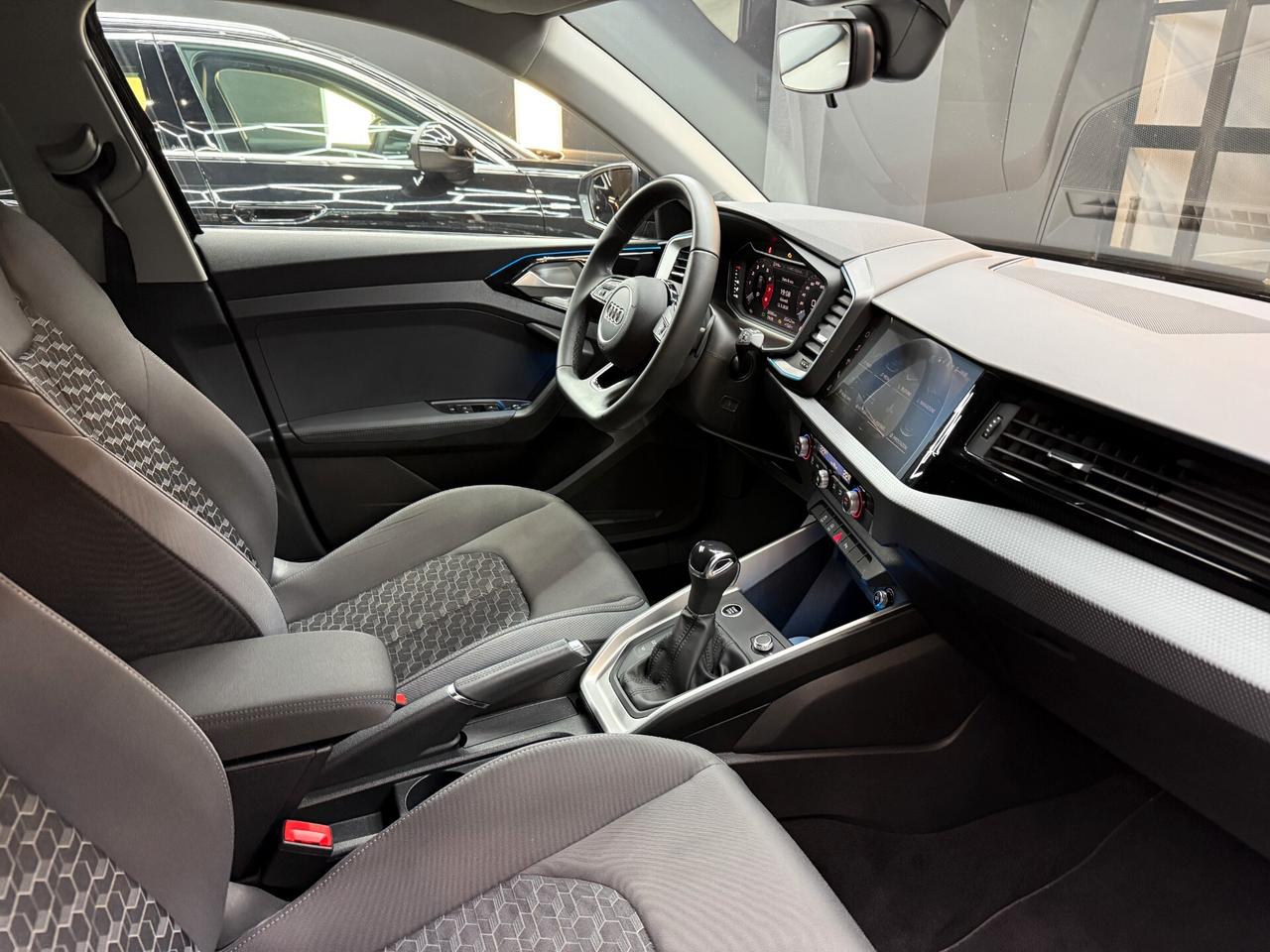 AUDI A1 SPB 30 TFSI 1.0 116CV S-LINE S-TRONIC BLACK EDITION