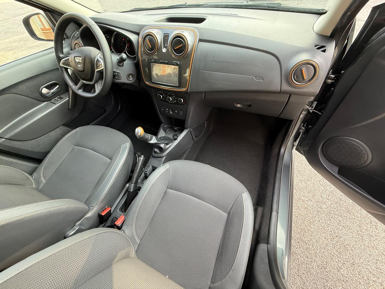 Dacia Logan MCV 1.5 dCi 8V 90CV Start&Stop Serie Speciale Brave