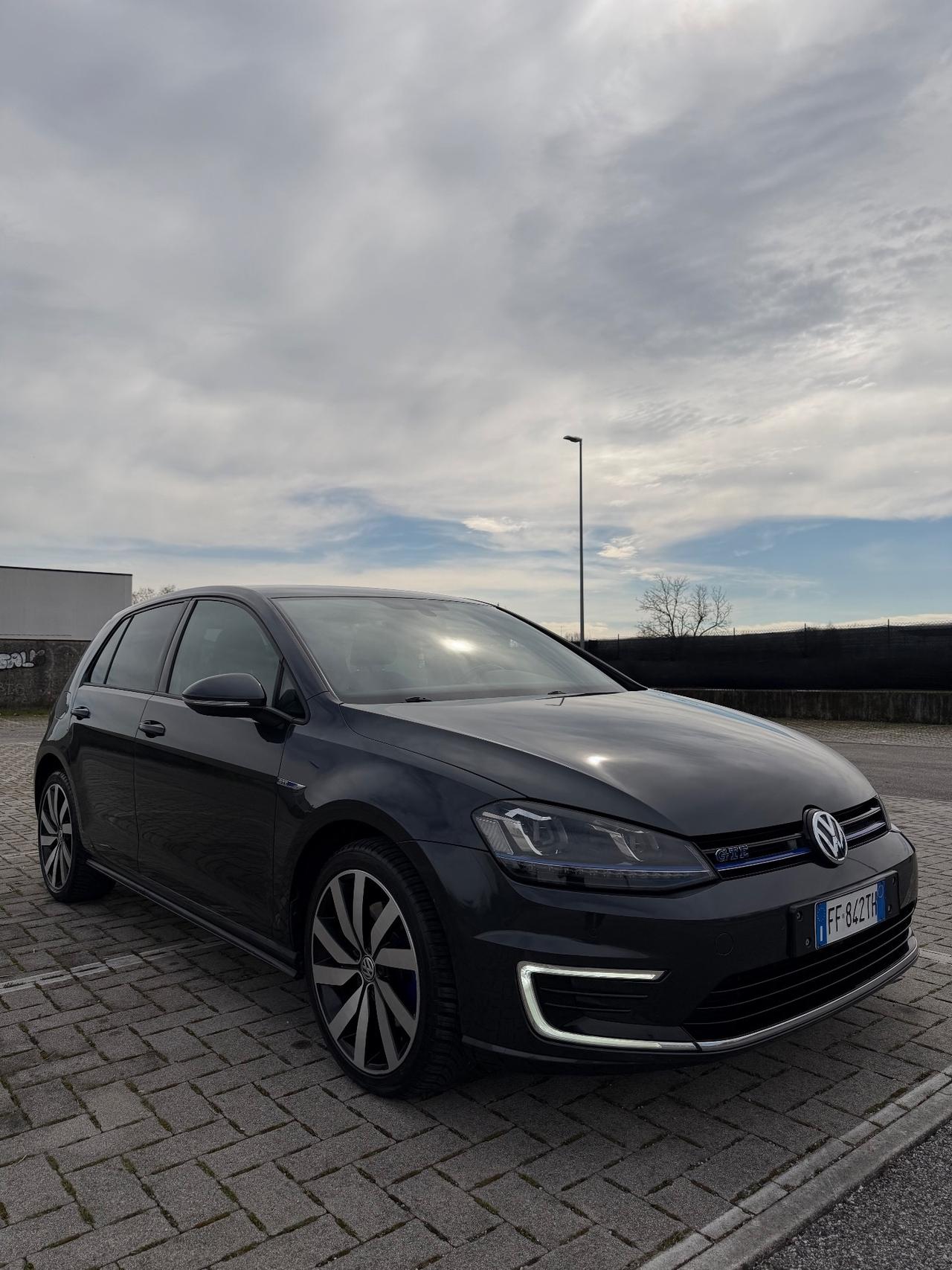 Volkswagen Golf GTE 1.4 TSI DSG 5p. Plug-In-Hybrid