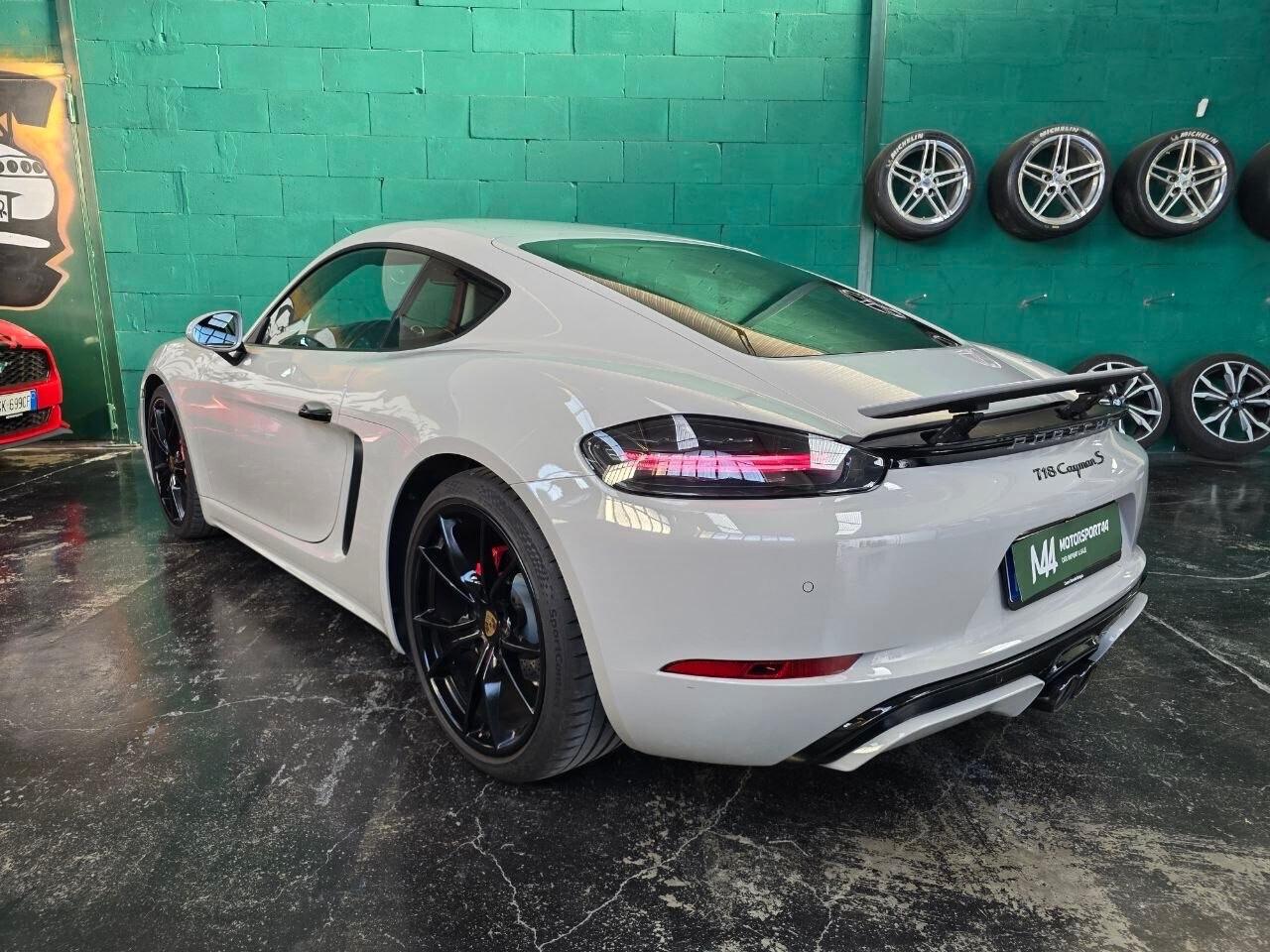 Porsche 718 Cayman 2.5 S