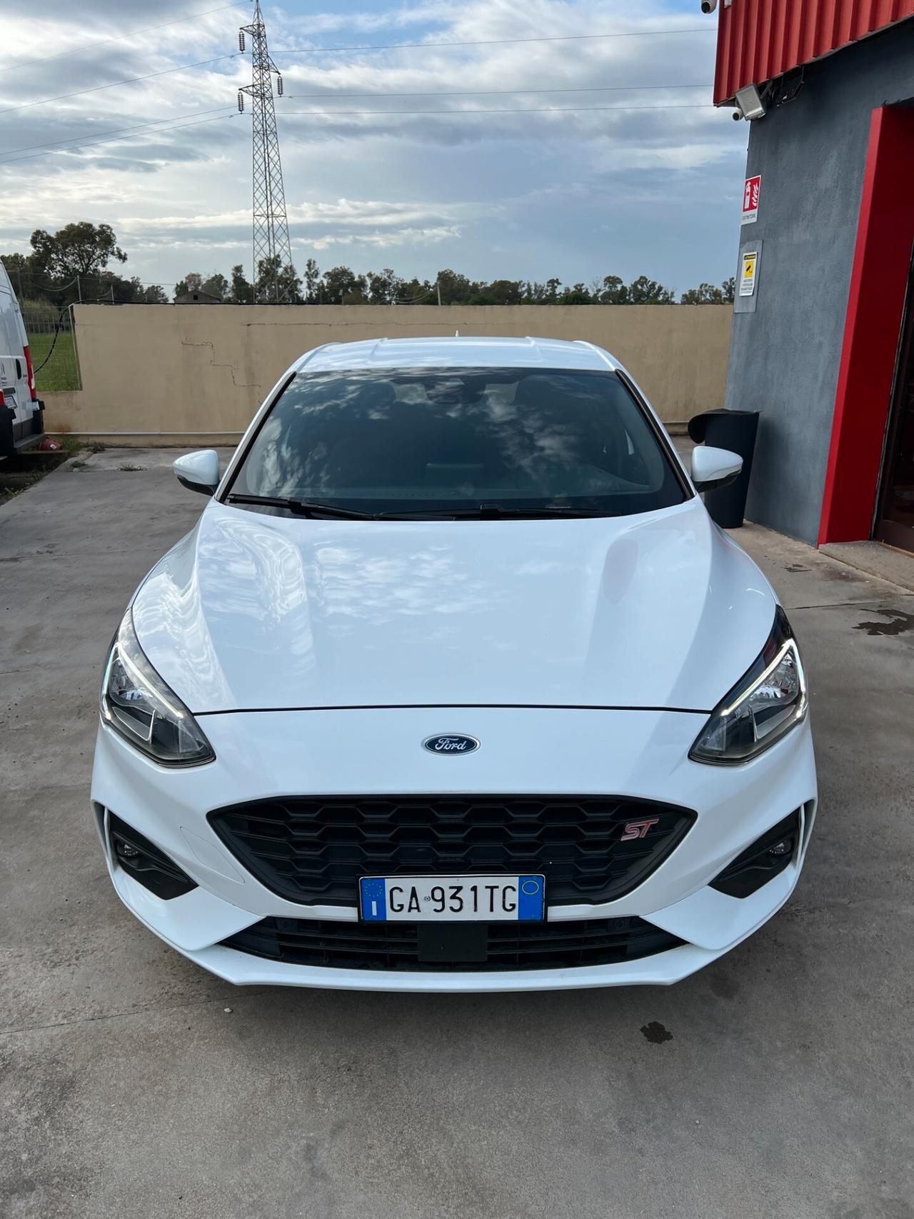 Ford Focus 1.0 EcoBoost ST-LINE