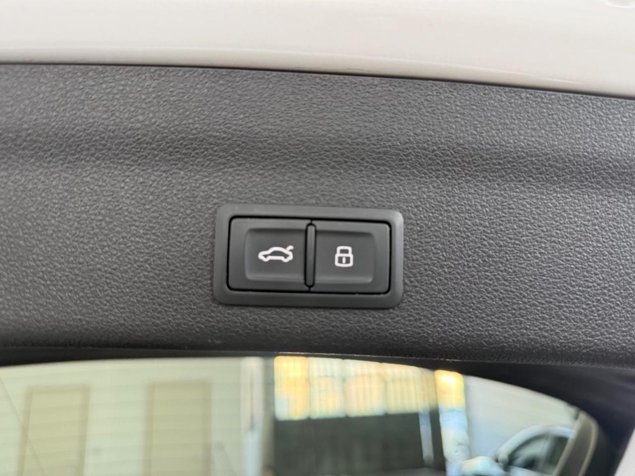 Audi A6 Avant 40 2.0 TDI S tronic Business Design