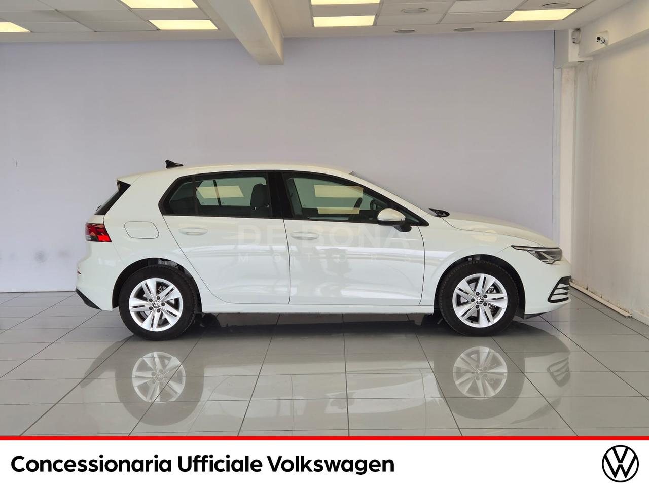 Volkswagen Golf 1.5 tgi life 130cv dsg
