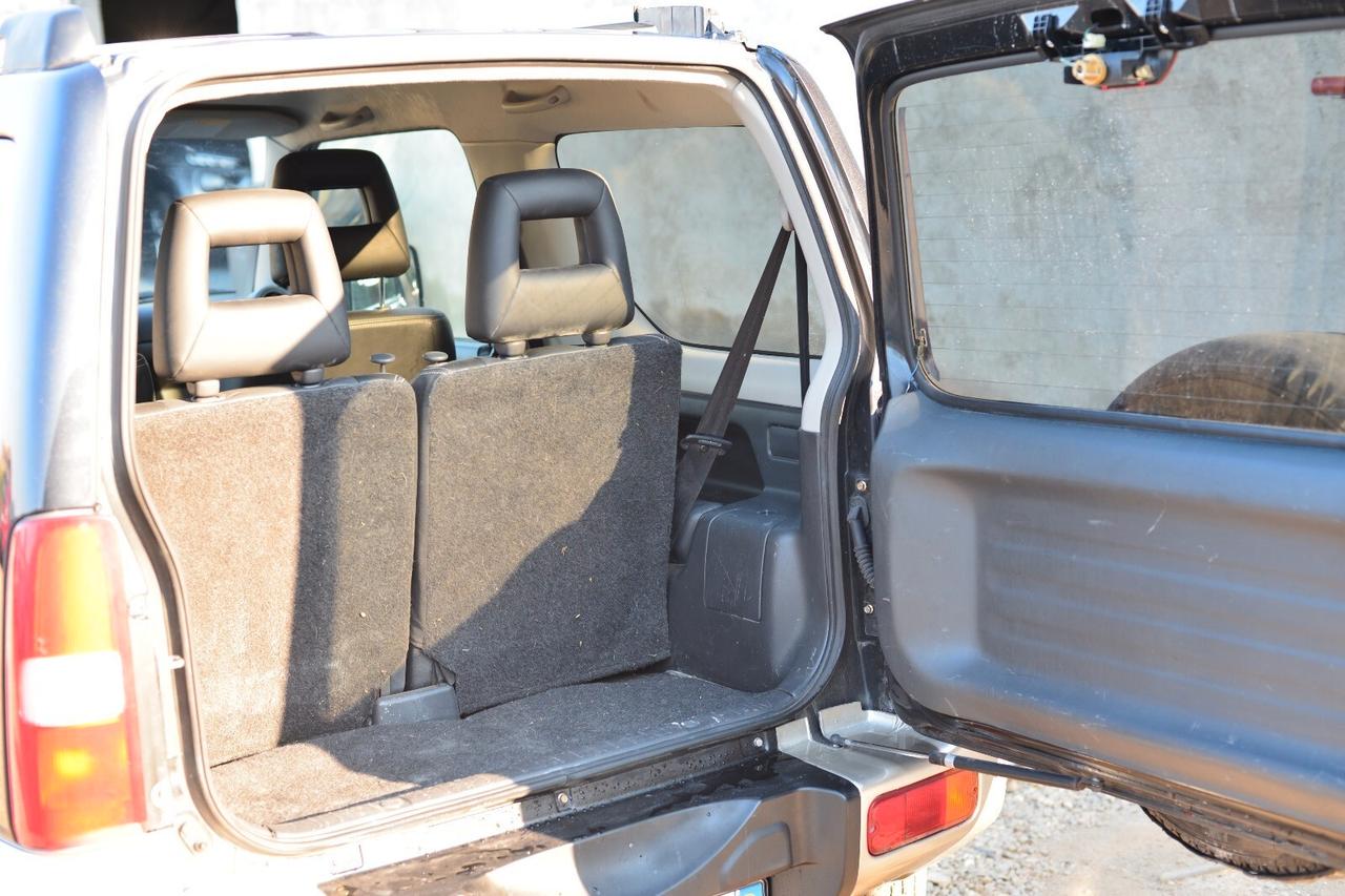 Suzuki Jimny 1.3i 16V cat 4WD JLX