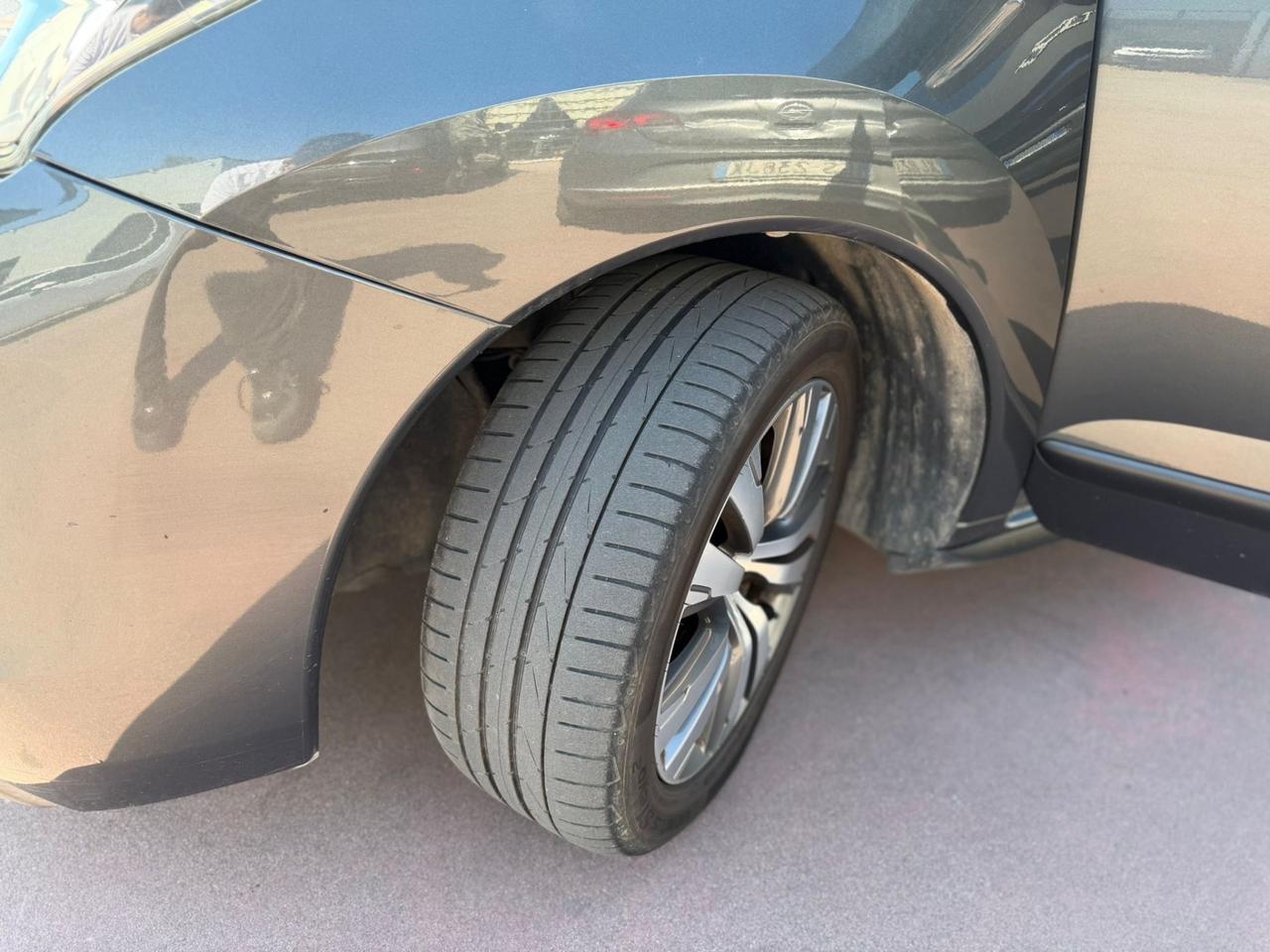 Peugeot 3008 1.6 HDi 115CV Business