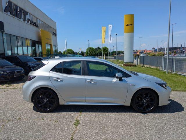 TOYOTA Corolla 1.8 Hybrid Black Line