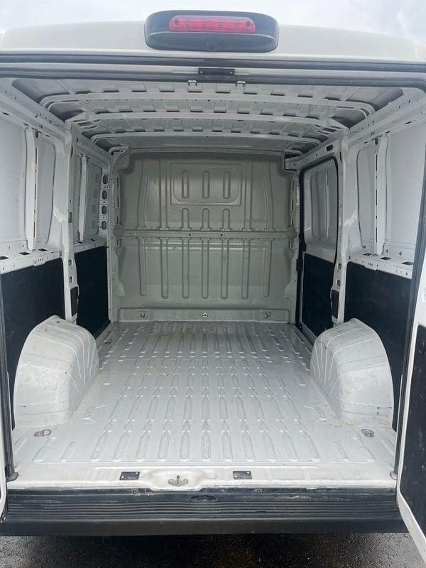 Citroën Jumper 30 BlueHDi 140 S&S PC-TN Furgone