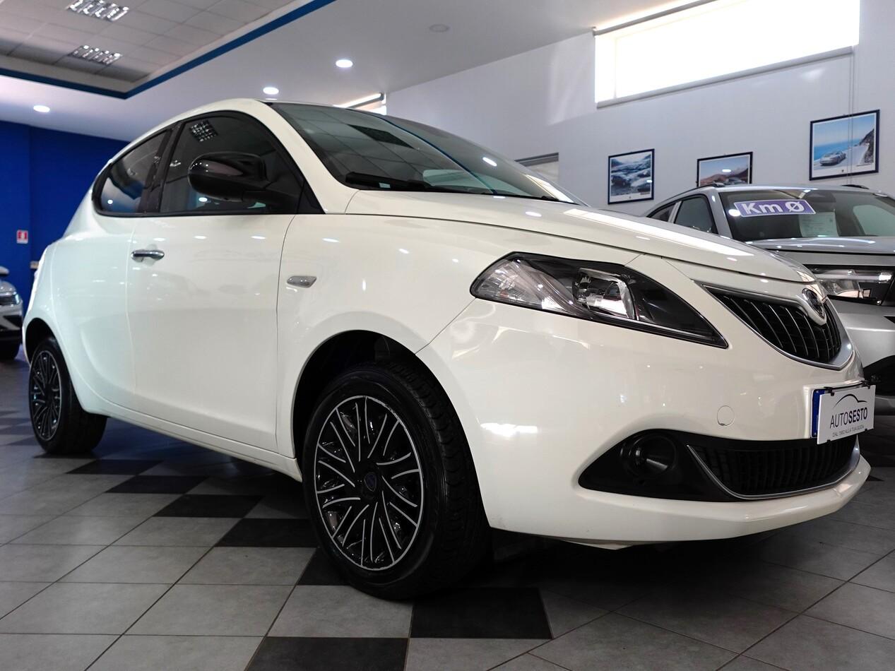 Lancia Ypsilon III 1.0 FIREFLY HYBRID 70 CV GOLD