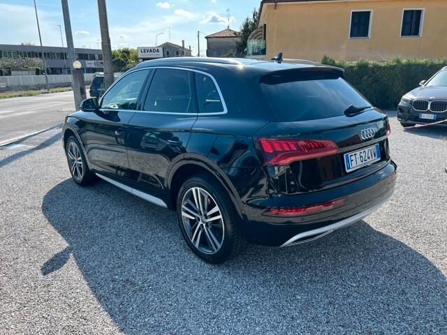 Audi Q5 35 2.0 tdi Business Sport quattro 163cv s-tronic