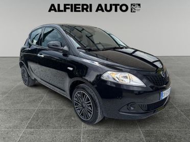Lancia Ypsilon 1.0 FireFly Hybrid 70cv MT6 Silver S&S - 5 posti