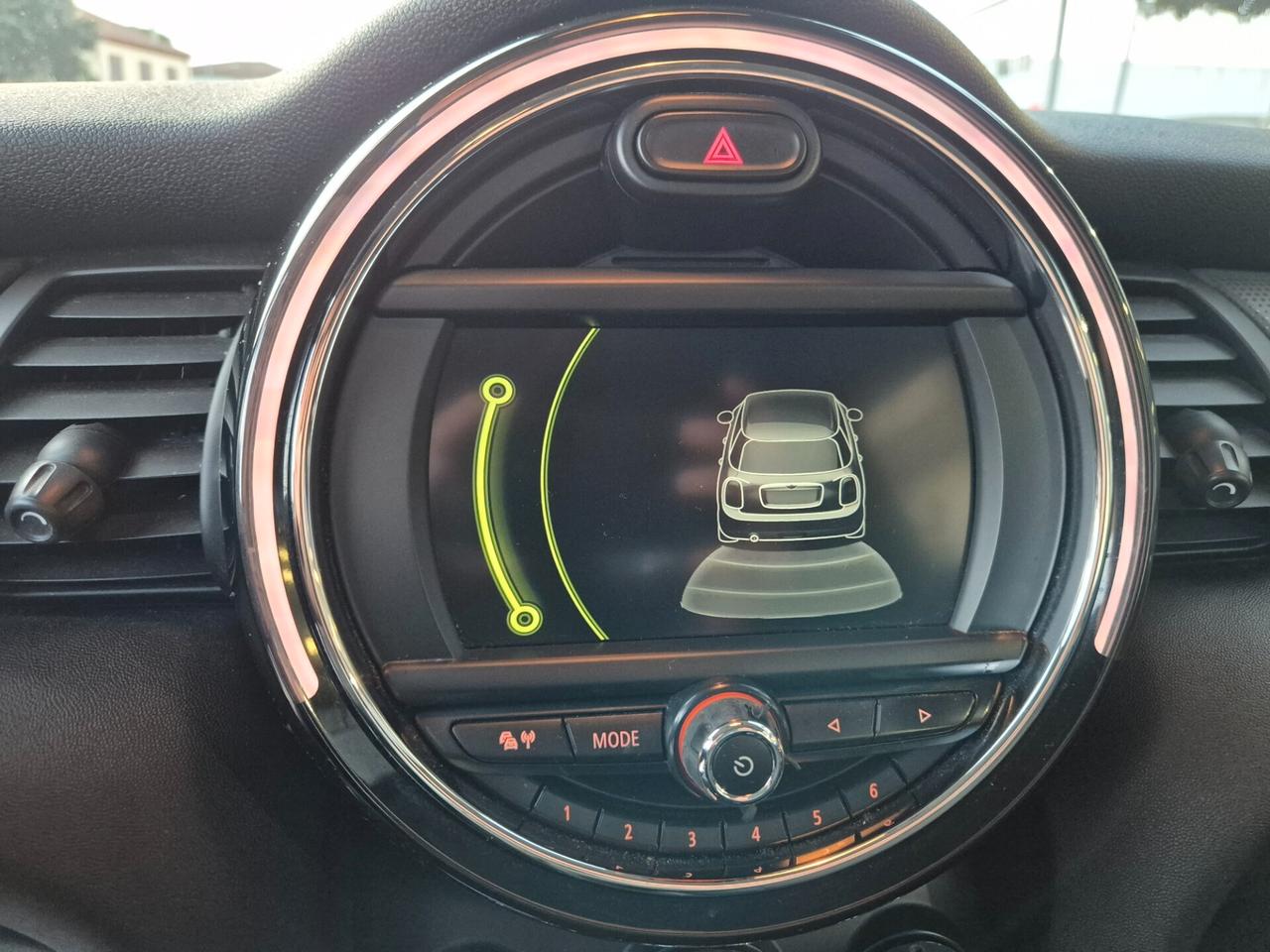 Mini 1.5 Cooper D Business