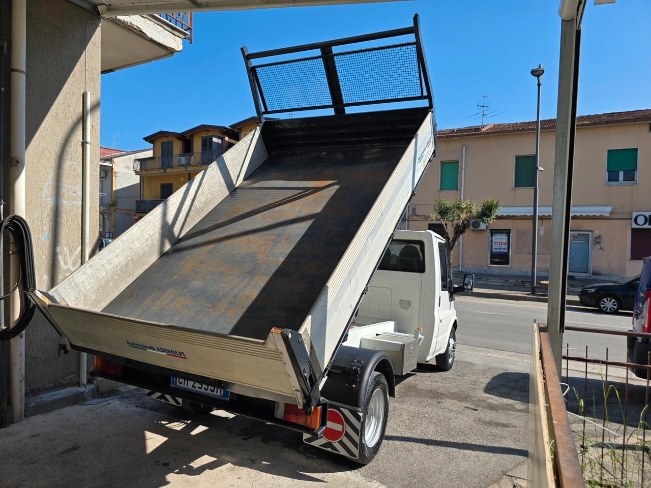 Ford transit 2.4 turbo ribaltabile trilaterale