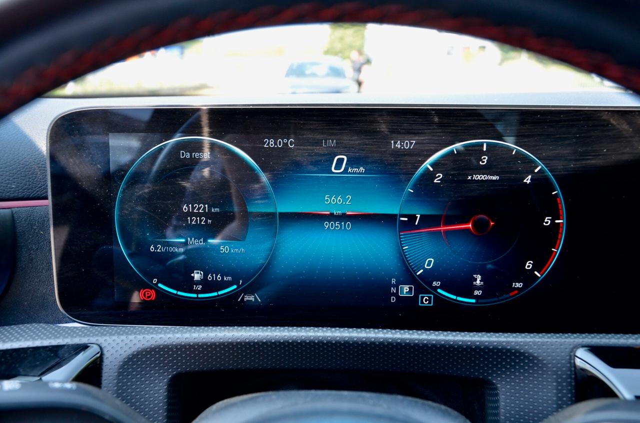 MERCEDES-BENZ A 200d PREMIUM AMG LINE 150cv AUTO, EURO 6D, 64 COLORI, HI-FI PREMIUM, RETROCAMERA, PERMUTE