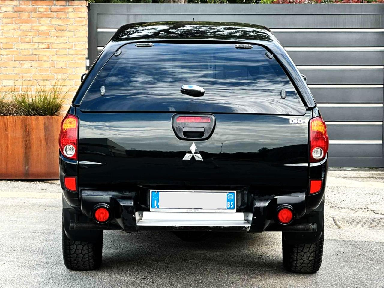 Mitsubishi L200 2.5 4X4-136CV-Tag.Reg-U.Prop-GARANZIA-FULL
