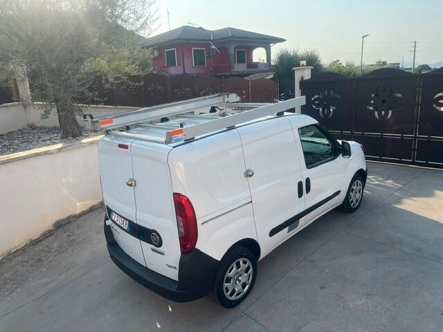 Fiat Doblo 1.4 TJET 120 CV PORTASCALA SCAFFALE PORTA LATERALE