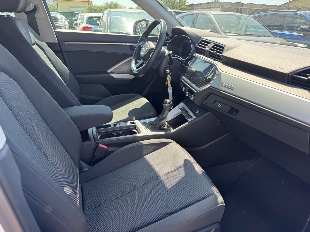 Audi Q3 35 TDI S tronic Business Advanced
