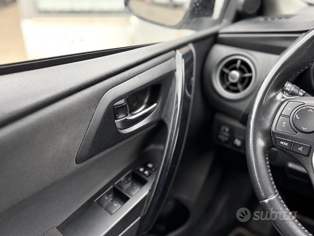 Toyota Auris 1.8 Hybrid 99CV E6 - 2018