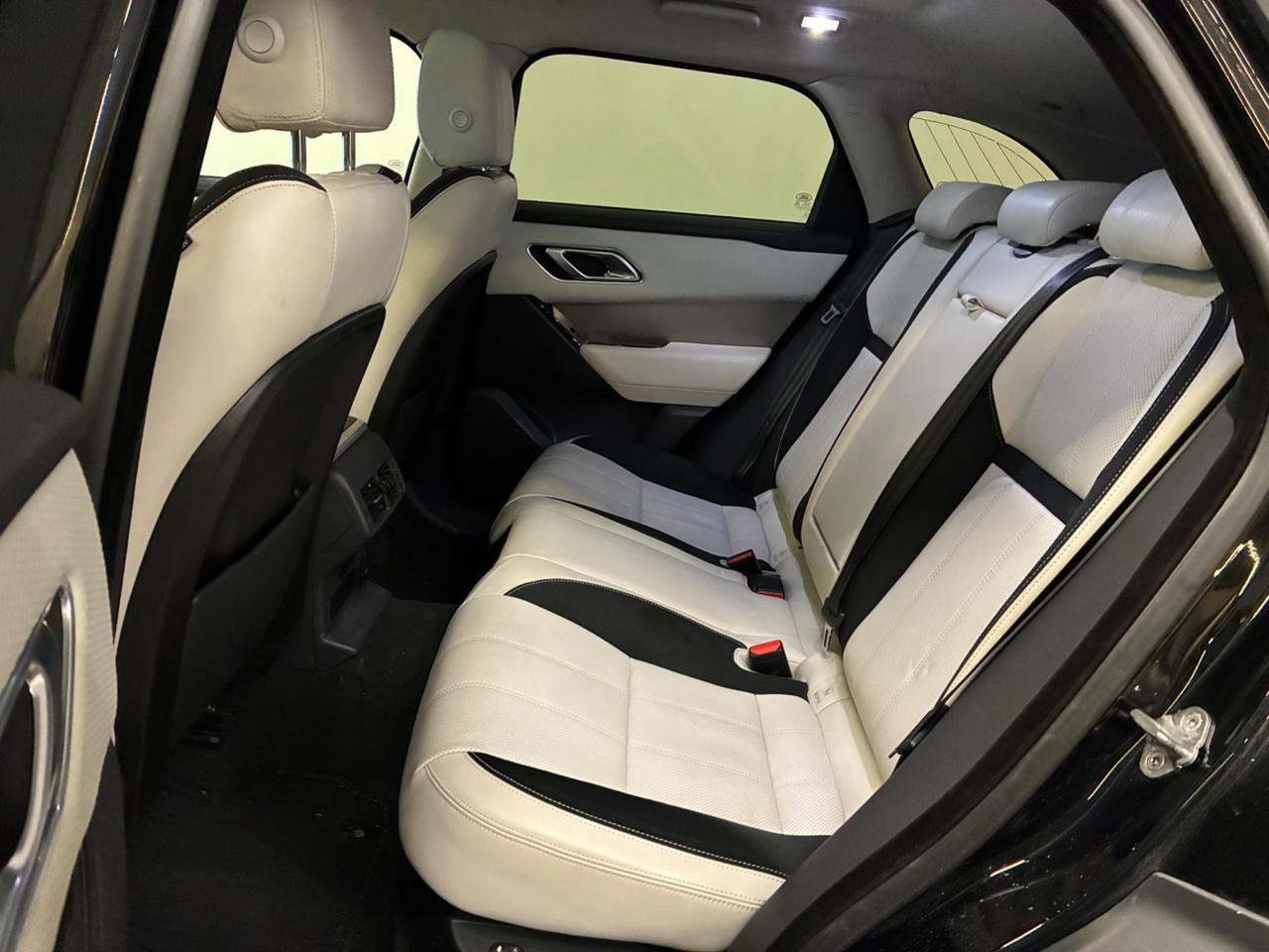 Land Rover Velar 2.0 td4 Tetto Panorama 180cv Aziendale