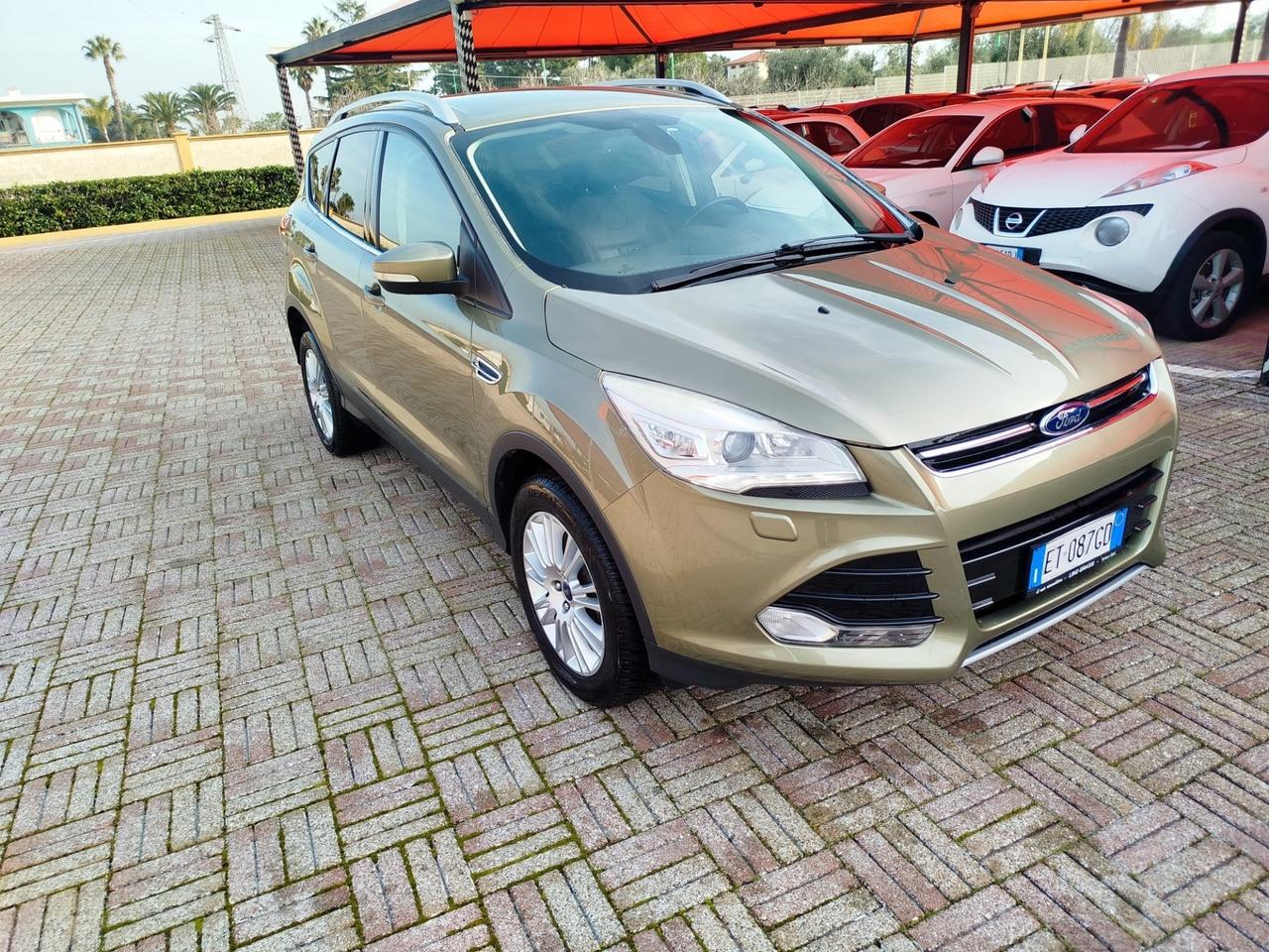Ford Kuga 2.0 TDCI 140 CV 4WD Titanium