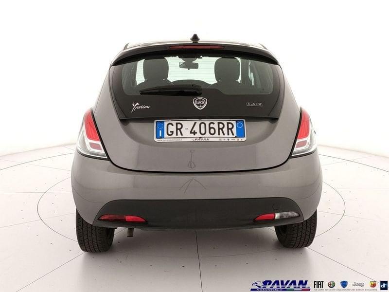 Lancia Ypsilon 1.0 Hybrid 70cv Silver