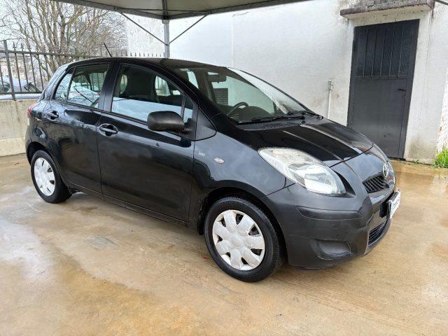 TOYOTA Yaris 1.0 5 porte OK NEIèATENTATI BòUETHOOT