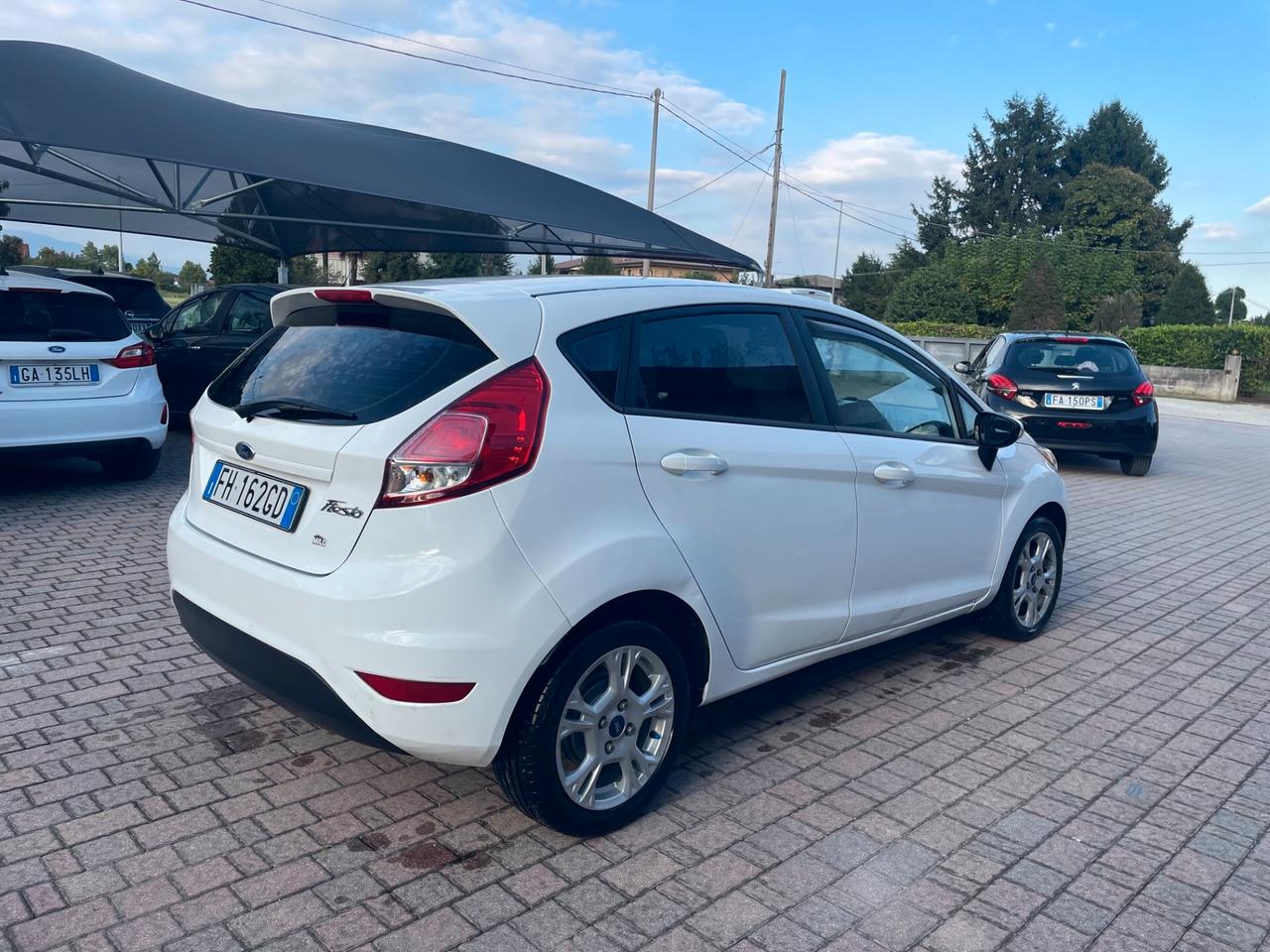 Ford Fiesta 1.5 TDCi 75CV 5 porte Business
