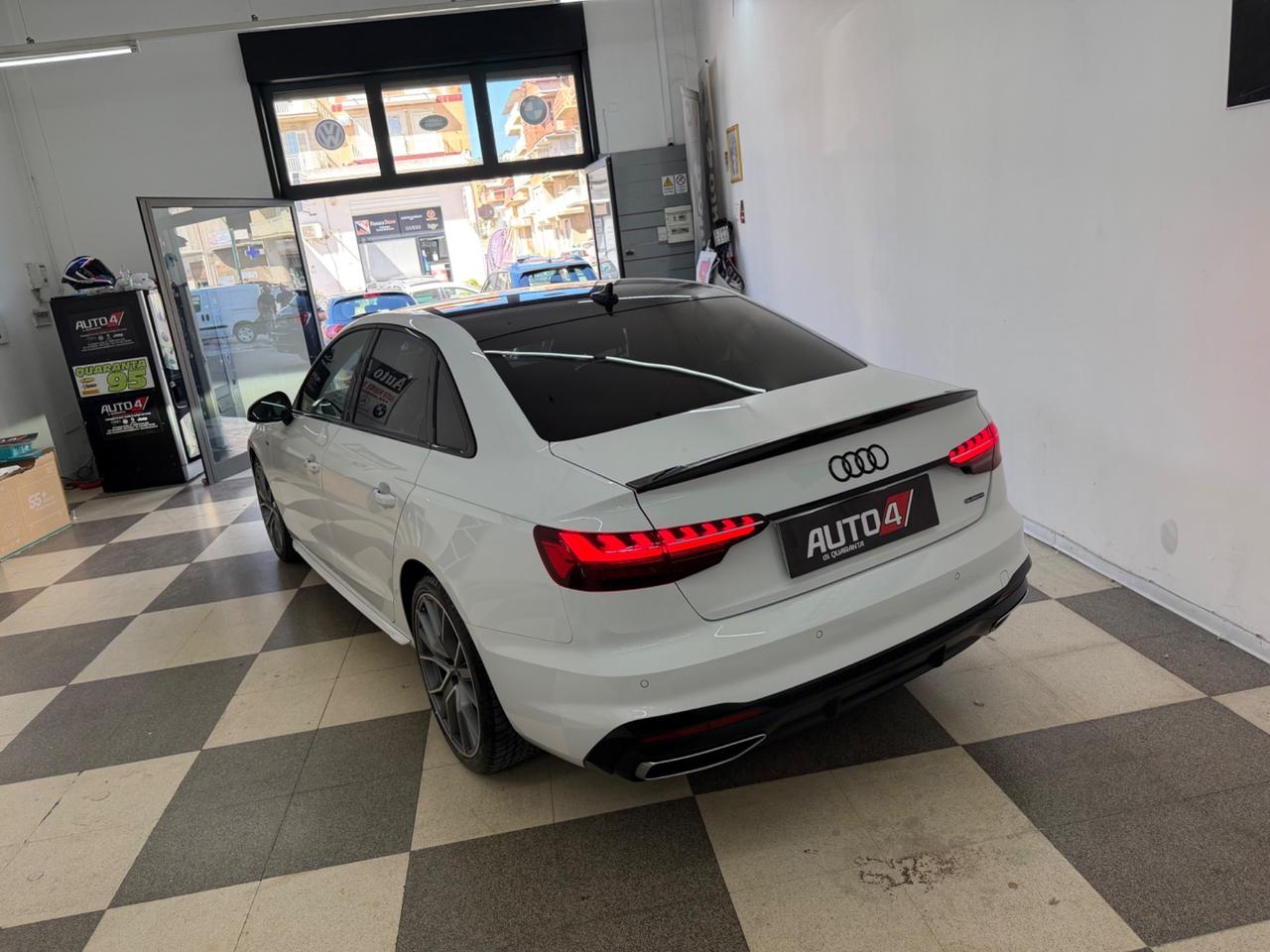 Audi A4 40 TDI quattro S tronic line edition PARI A NUOVO