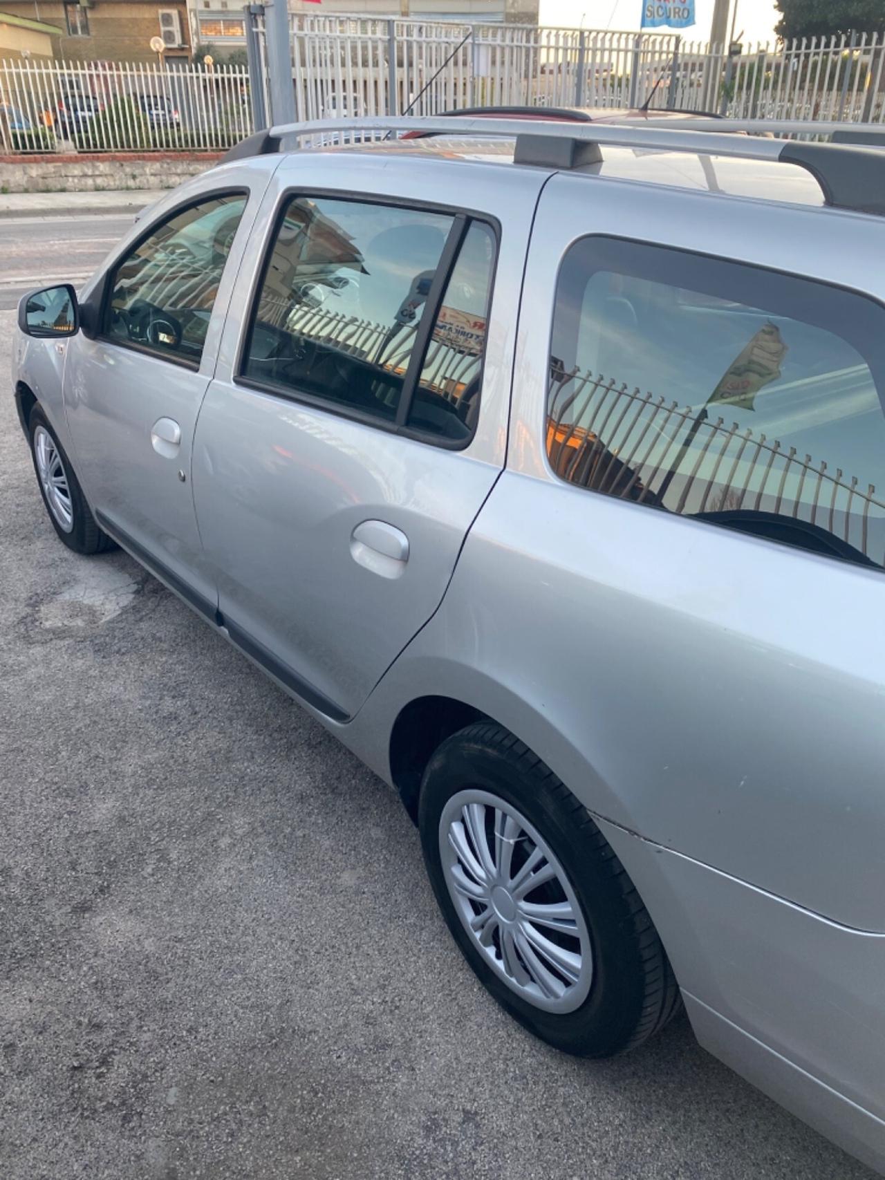 Dacia Logan 1.5 Dci 2014 Full Navi TAGLIANDATA