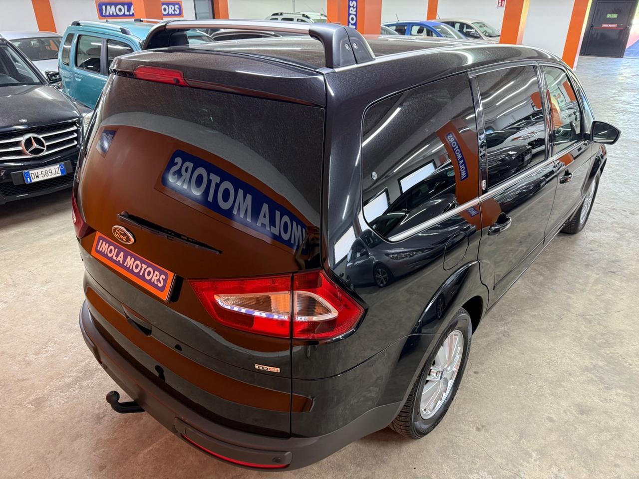 Ford Galaxy 2.0 da 140 CV - Gancio Traino Estraibile 7 posti
